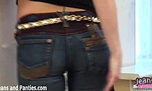 Amateur-Teen in engen Jeans wird vor der Kamera frech